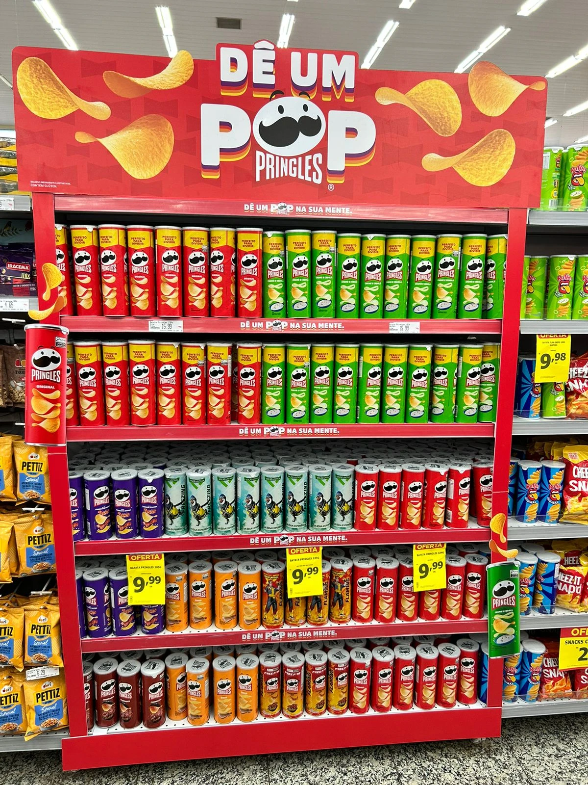 Pringles Store Display in Brazil